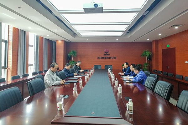 4月20日，陜西省生態(tài)環(huán)境廳調(diào)研督導(dǎo)組在彬州公司三樓行政會(huì)議室開(kāi)展調(diào)研會(huì)，彬州公司生產(chǎn)部部長(zhǎng)、彬州公司副總經(jīng)理張安平迎檢.jpg