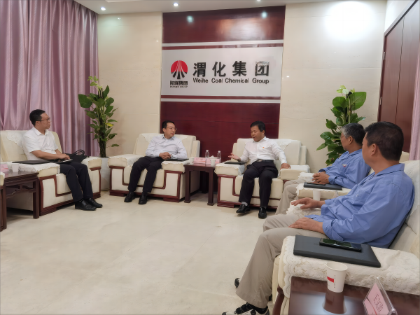 9月19下午公司外專樓一樓會議室，渭南聯(lián)通公司與公司領(lǐng)導(dǎo)座談。 (1)(1)(1).png