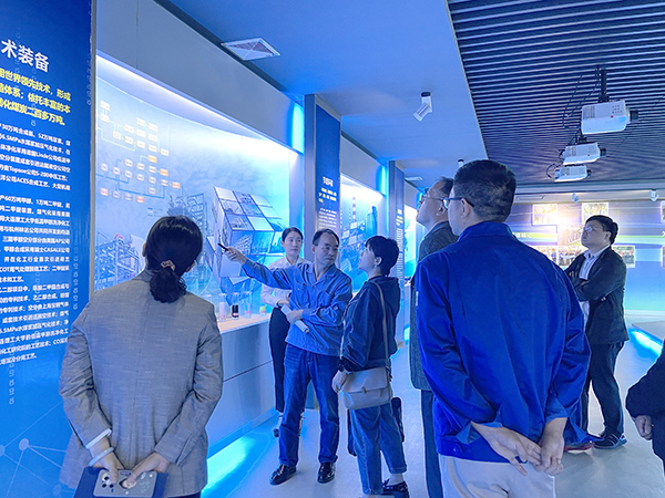 2023年9月25日，陜西省工信廳節(jié)能綜合利用處和原材料工業(yè)處調(diào)研組到公司調(diào)研幫扶.jpg