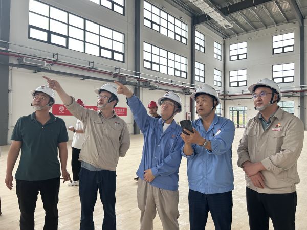 7.10公司領(lǐng)導(dǎo)深入施工現(xiàn)場、職工餐廳督導(dǎo)檢查附圖   1.jpg