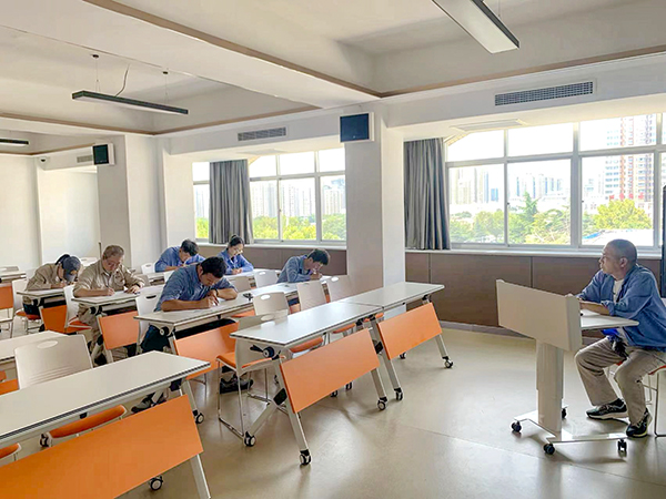 8月20日下午兩點在辦公樓六樓進行考試。  600.jpg